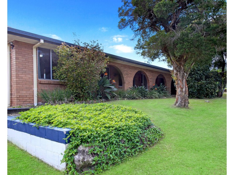 84 Coonowrin  Street, Battery Hill QLD 4551