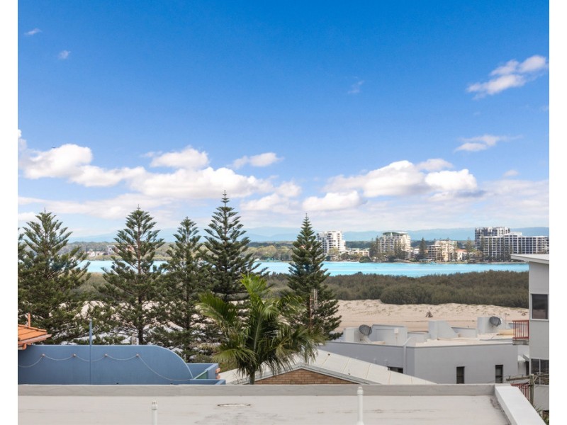 7/35 Lower Gay Terrace, Caloundra QLD 4551