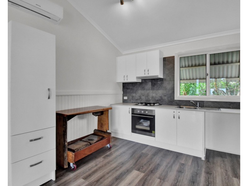 100 Landsborough Pde, Golden Beach QLD 4551