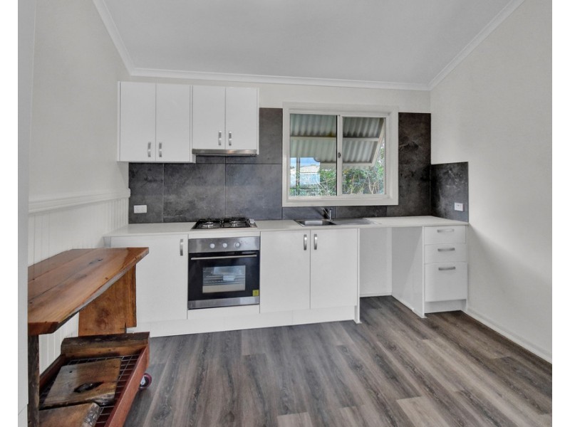 100 Landsborough Pde, Golden Beach QLD 4551