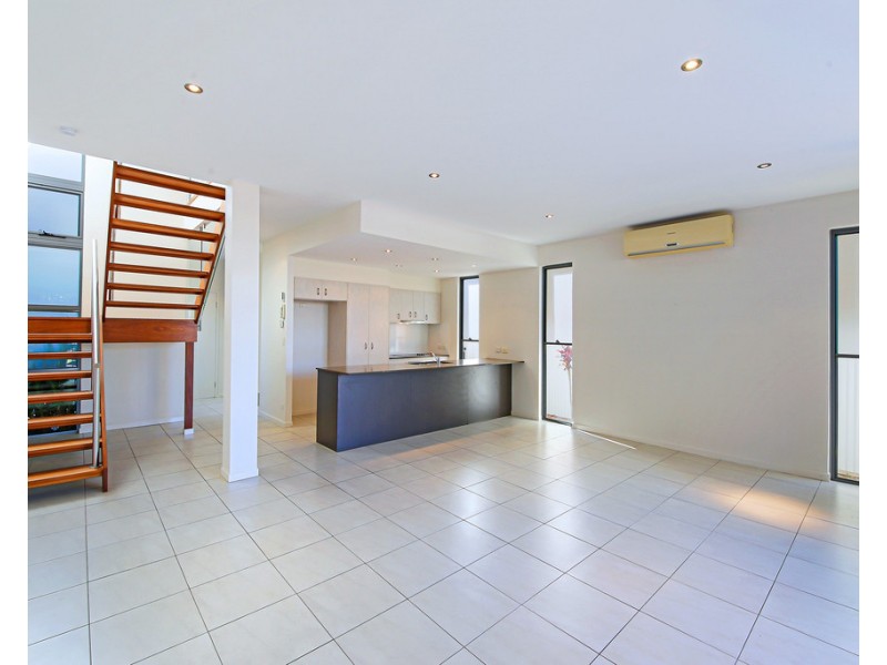Unit 2/45 Kennedy Parade, Golden Beach QLD 4551