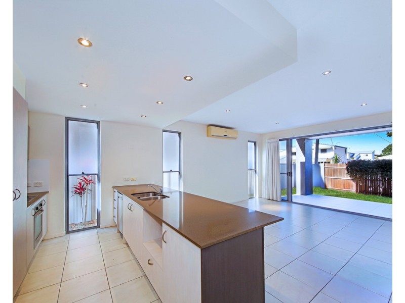 Unit 2/45 Kennedy Parade, Golden Beach QLD 4551