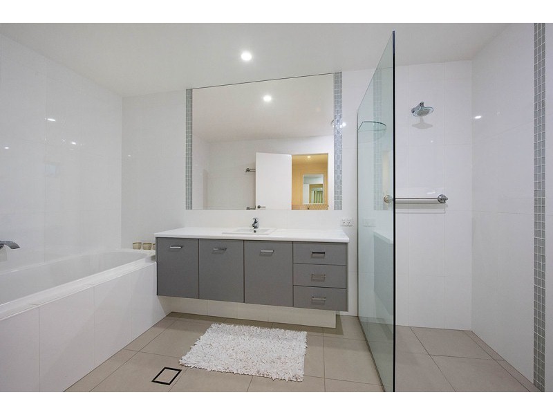 2 La Rita Court, Pelican Waters QLD 4551