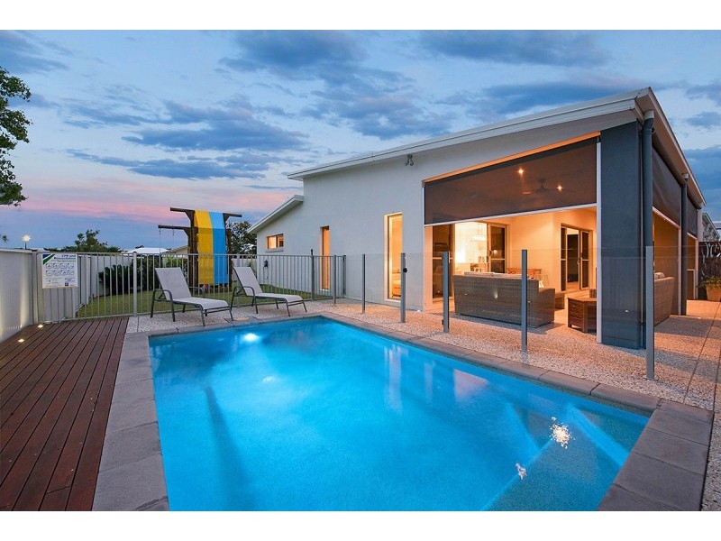 2 La Rita Court, Pelican Waters QLD 4551