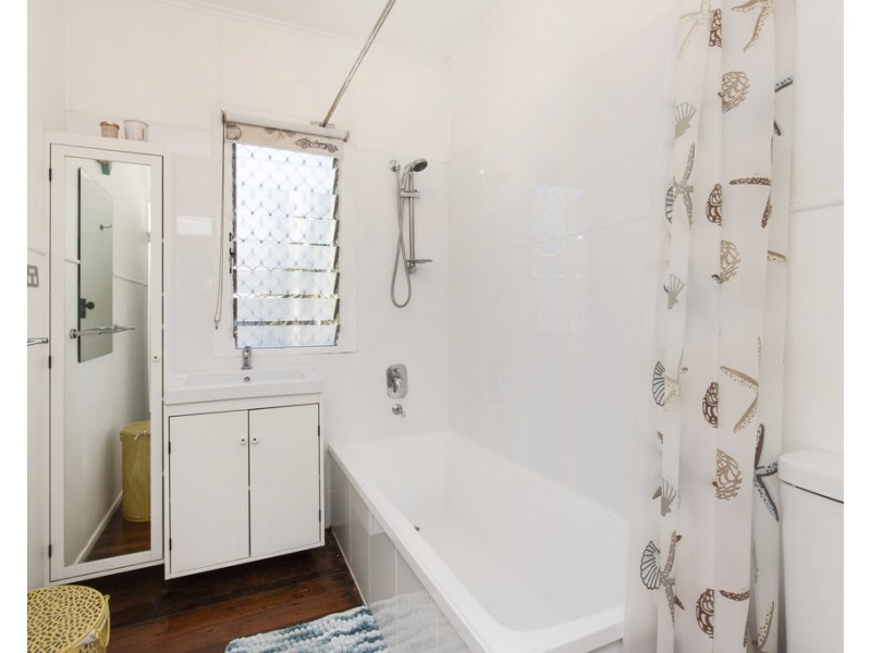 1/96 Landsborough Parade, Golden Beach QLD 4551