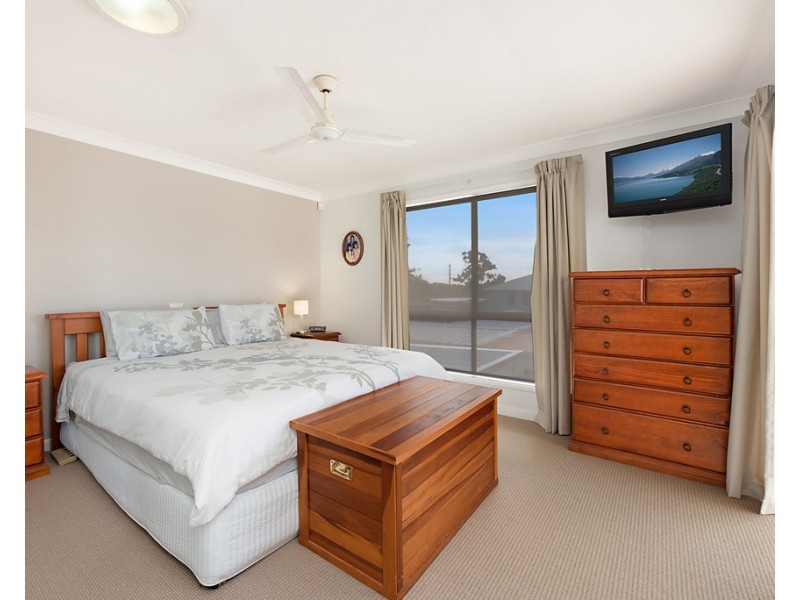 4 Ulm Street, Dicky Beach QLD 4551