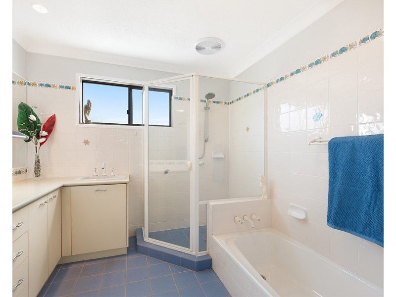 4 Ulm Street, Dicky Beach QLD 4551