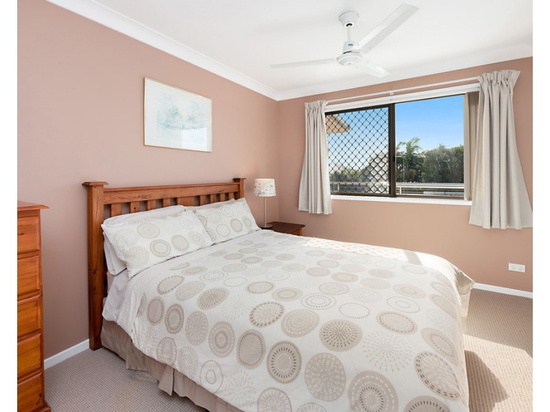 4 Ulm Street, Dicky Beach QLD 4551