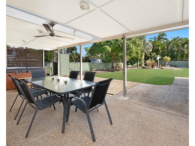 4 Ulm Street, Dicky Beach QLD 4551