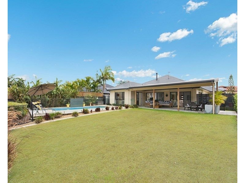 33 Millennium Circuit, Pelican Waters QLD 4551