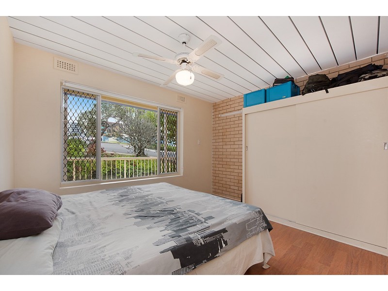 Unit 2/1 Warne Terrace, Kings Beach QLD 4551