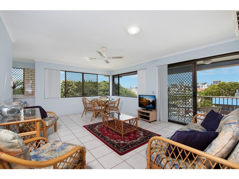 Unit 8/33A Burgess Street, Kings Beach QLD 4551