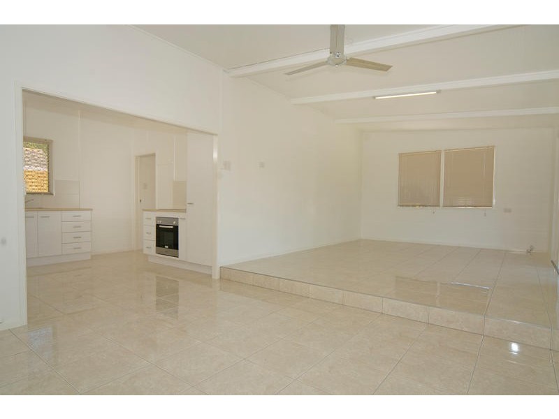 10 Monash Street, Golden Beach QLD 4551