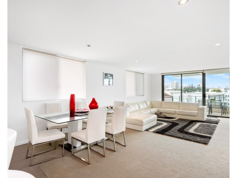 Unit 6/4-6 Orvieto Terrace, Kings Beach QLD 4551