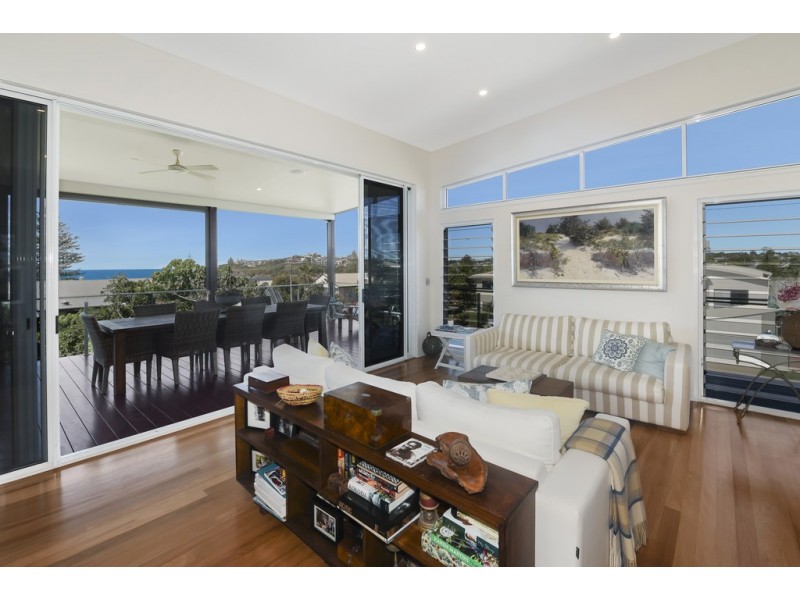 1 Cooroora Street, Dicky Beach QLD 4551