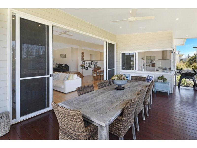 1 Cooroora Street, Dicky Beach QLD 4551