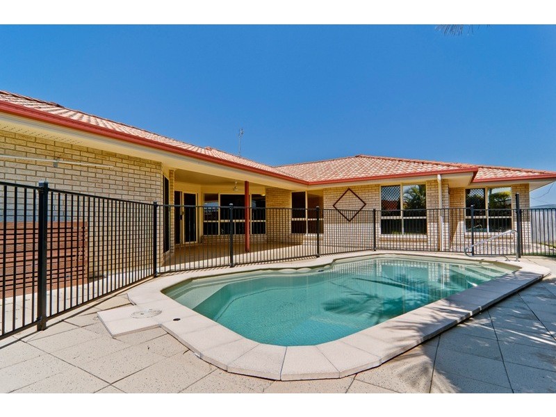 9 Primrose Place, Little Mountain QLD 4551