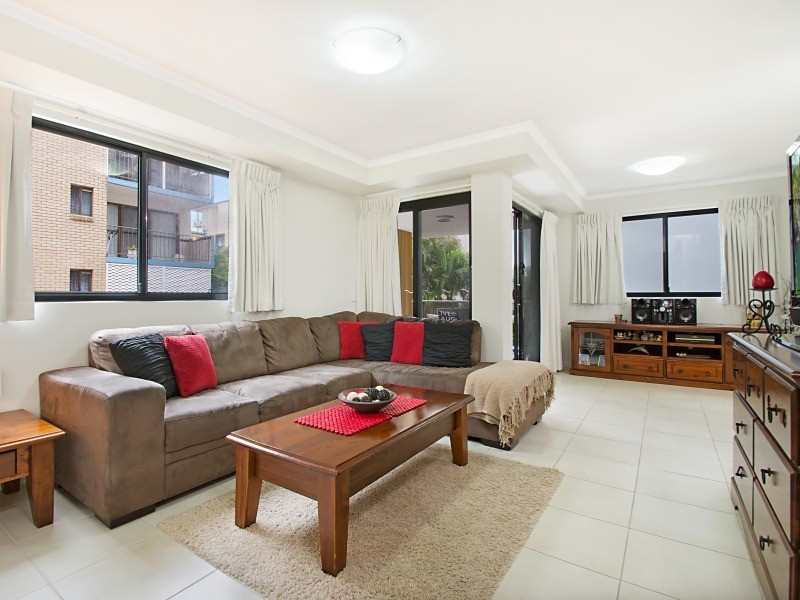 Unit 6 ’38 On Kings’ 38 King Street, Kings Beach QLD 4551