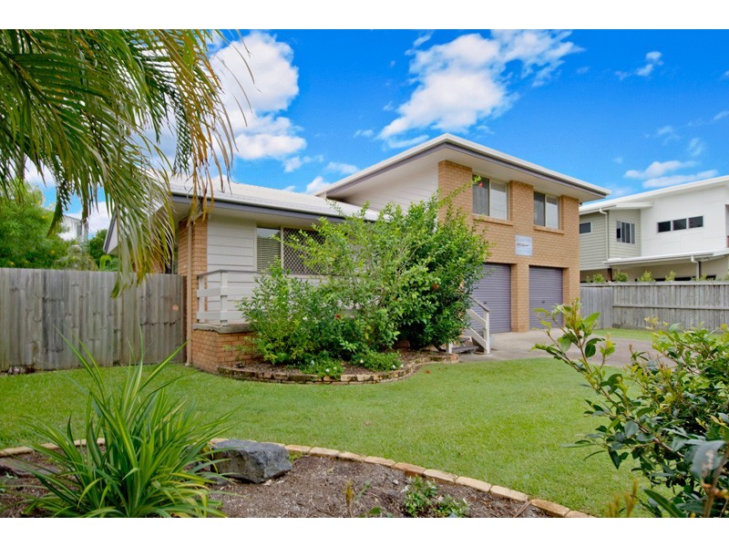 26 Beerburrum Street, Dicky Beach QLD 4551