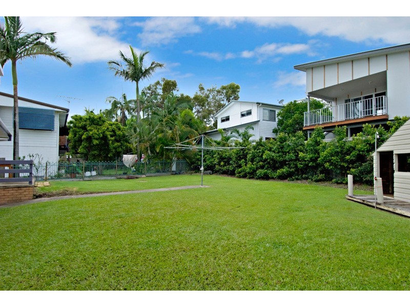 26 Beerburrum Street, Dicky Beach QLD 4551