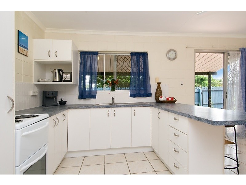 1 and 2/24 Birubi Street, Currimundi QLD 4551