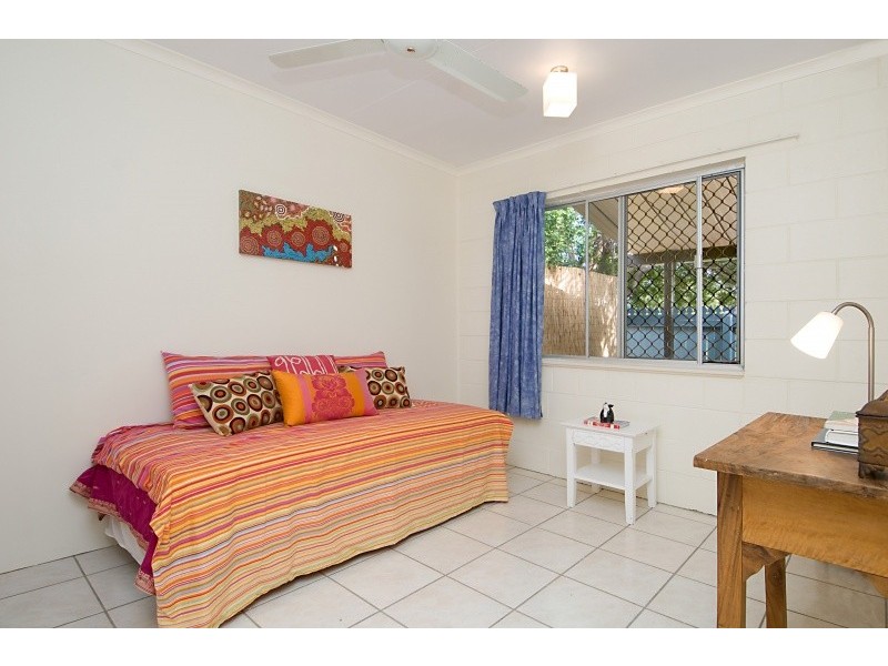 1 and 2/24 Birubi Street, Currimundi QLD 4551