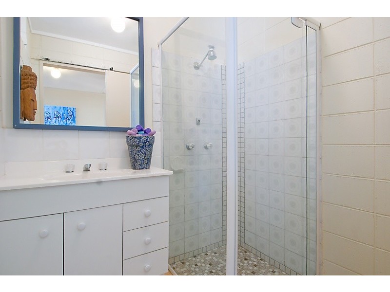 1 and 2/24 Birubi Street, Currimundi QLD 4551
