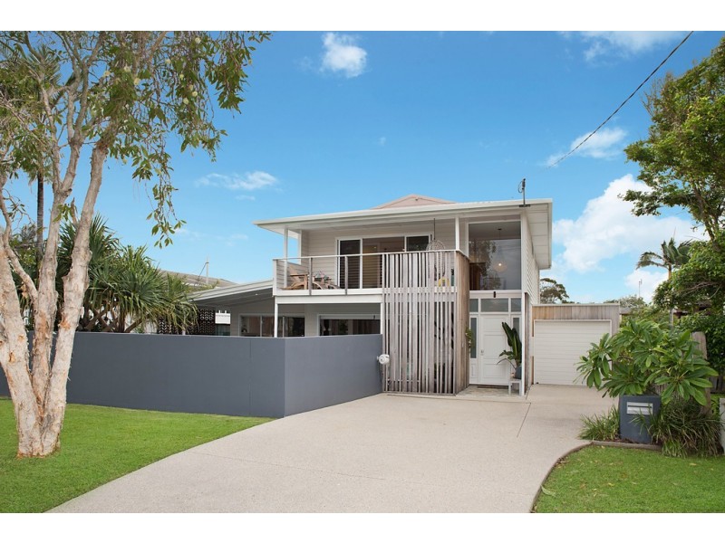 26 Bell Street, Dicky Beach QLD 4551