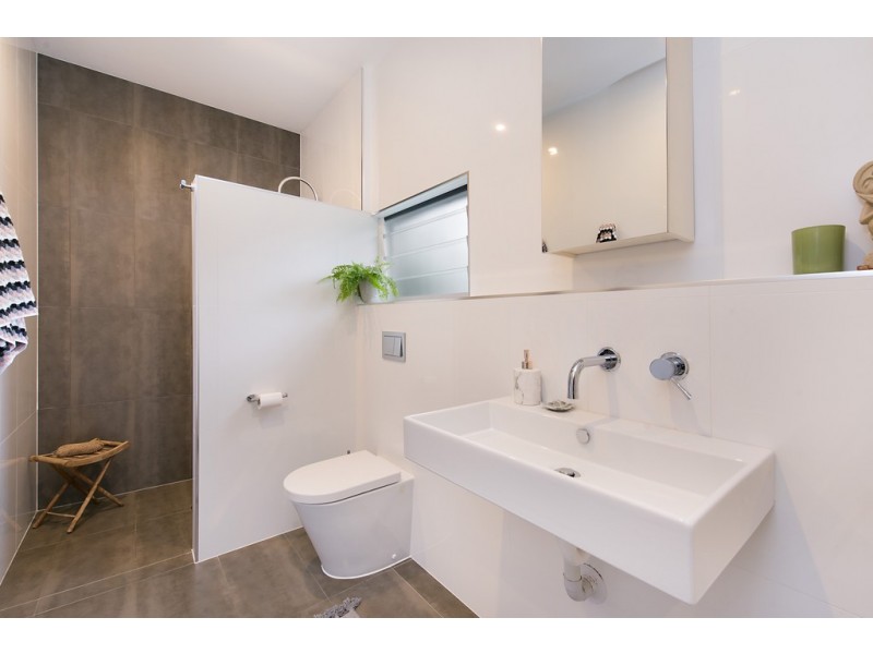 26 Bell Street, Dicky Beach QLD 4551