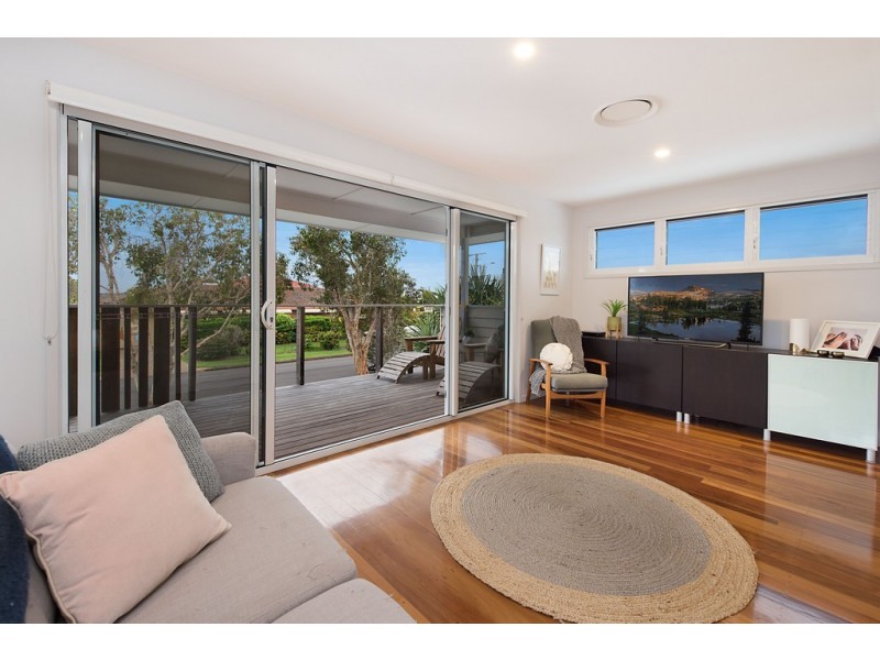 26 Bell Street, Dicky Beach QLD 4551