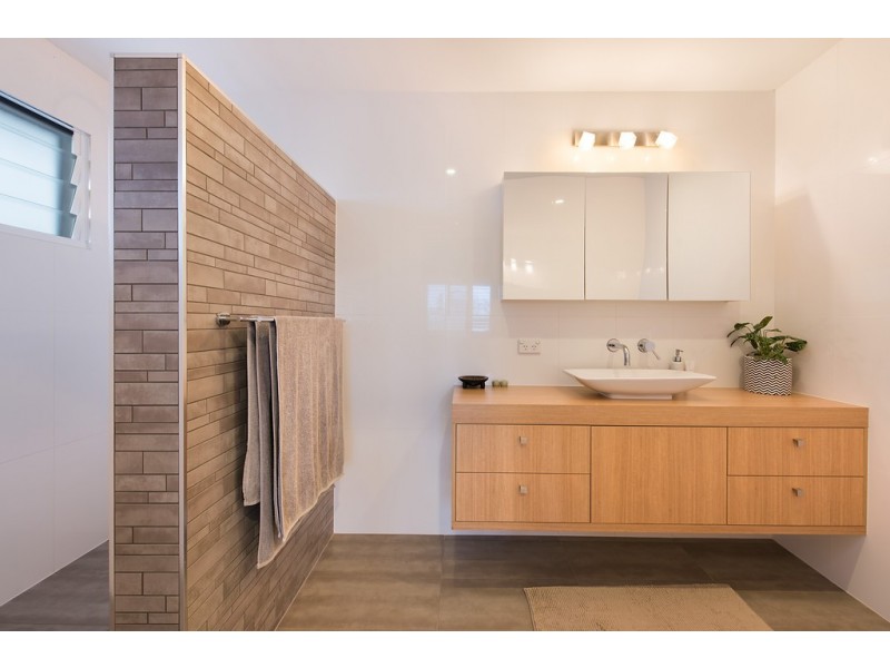 26 Bell Street, Dicky Beach QLD 4551