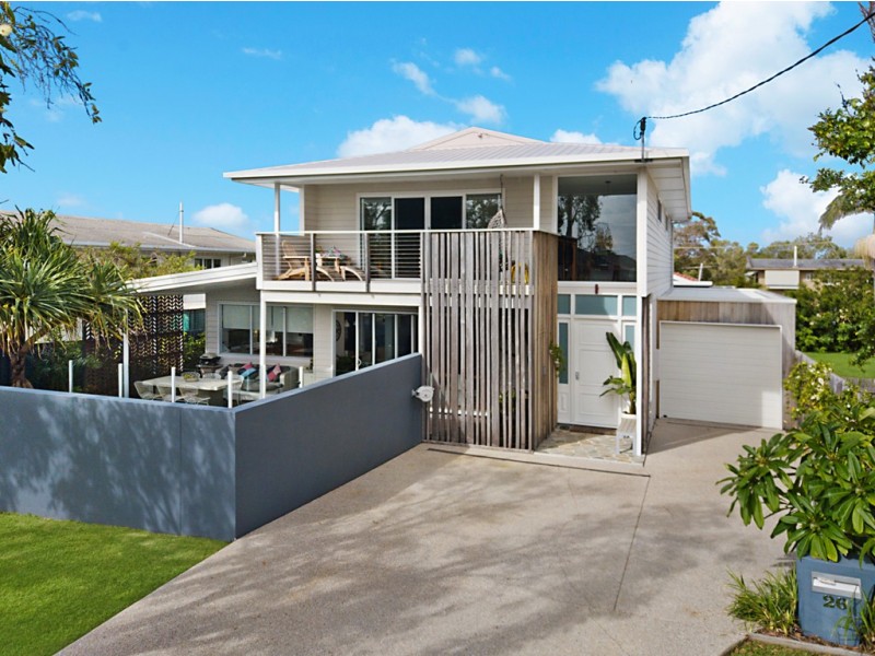 26 Bell Street, Dicky Beach QLD 4551