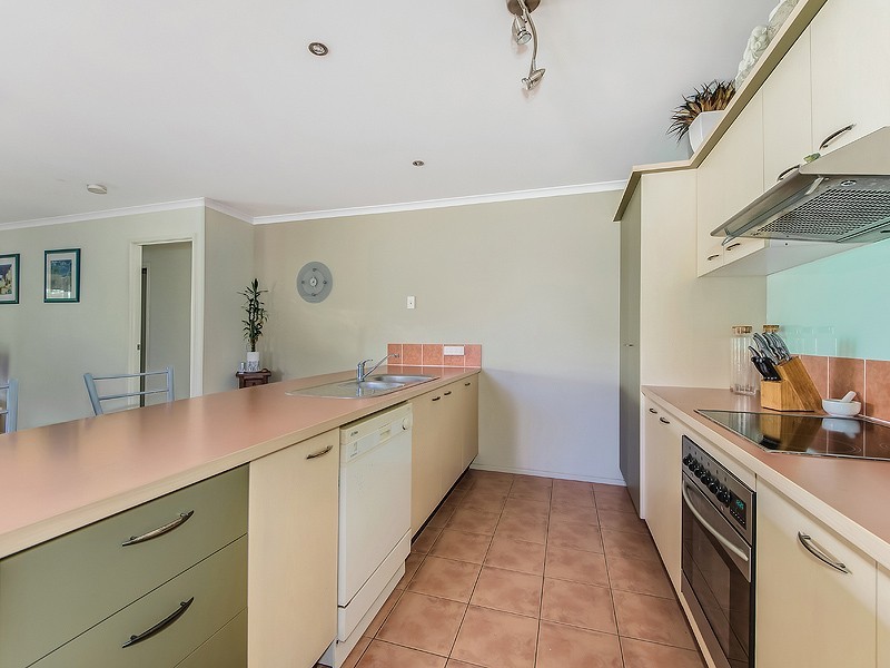 8 Dunbrody Street, Caloundra West QLD 4551