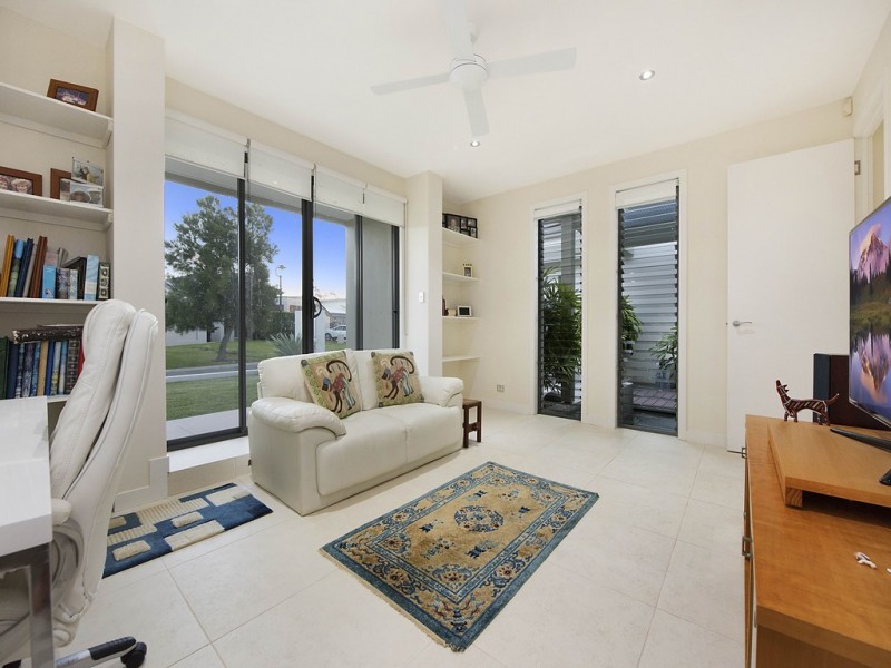 6 Columba Place, Pelican Waters QLD 4551