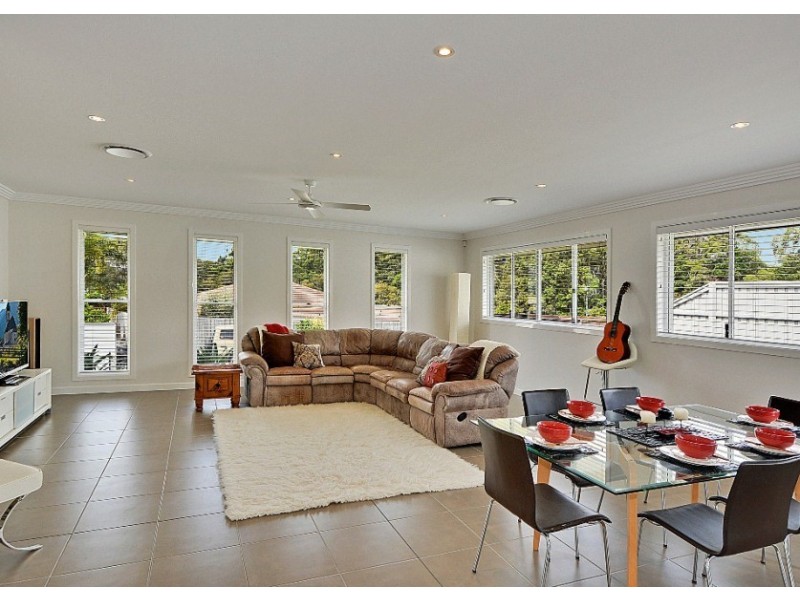 33 The Dales Crescent, Little Mountain QLD 4551