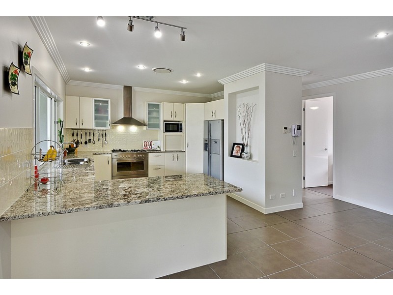 33 The Dales Crescent, Little Mountain QLD 4551