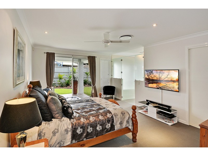 33 The Dales Crescent, Little Mountain QLD 4551