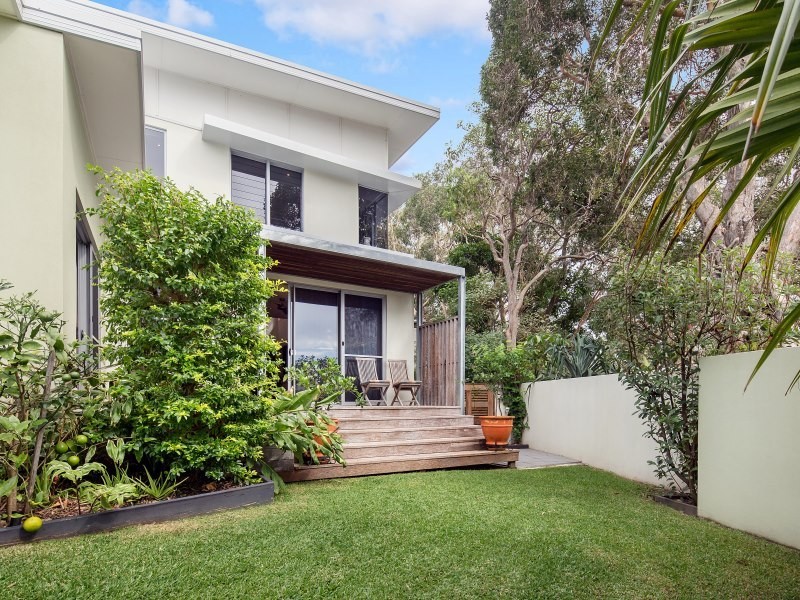 1 Dicky Beach Close, Dicky Beach QLD 4551