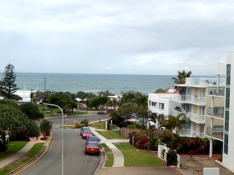 Unit 11 ‘Edmund Shores’ 58 Edmund St, Kings Beach QLD 4551