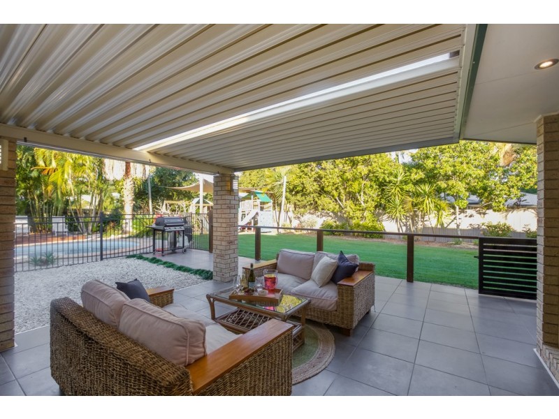 19 Phar Lap Court, Little Mountain QLD 4551