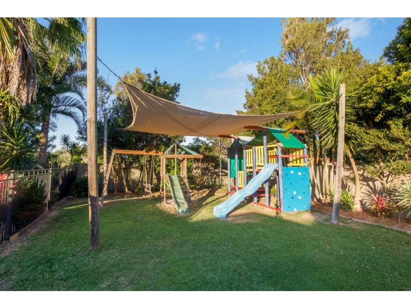 19 Phar Lap Court, Little Mountain QLD 4551