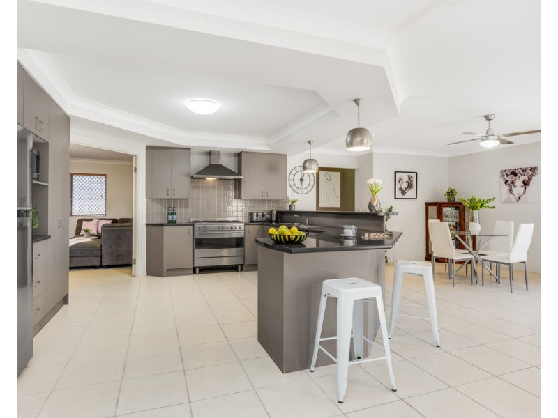 15 Birrobeen Street, Little Mountain QLD 4551
