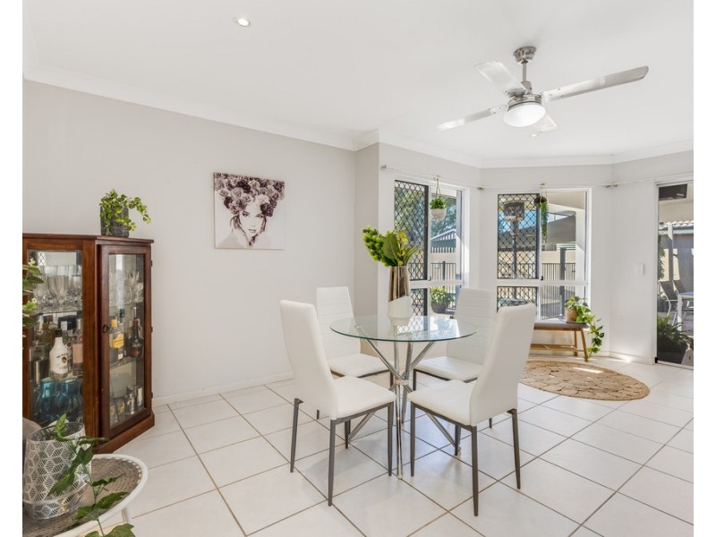 15 Birrobeen Street, Little Mountain QLD 4551
