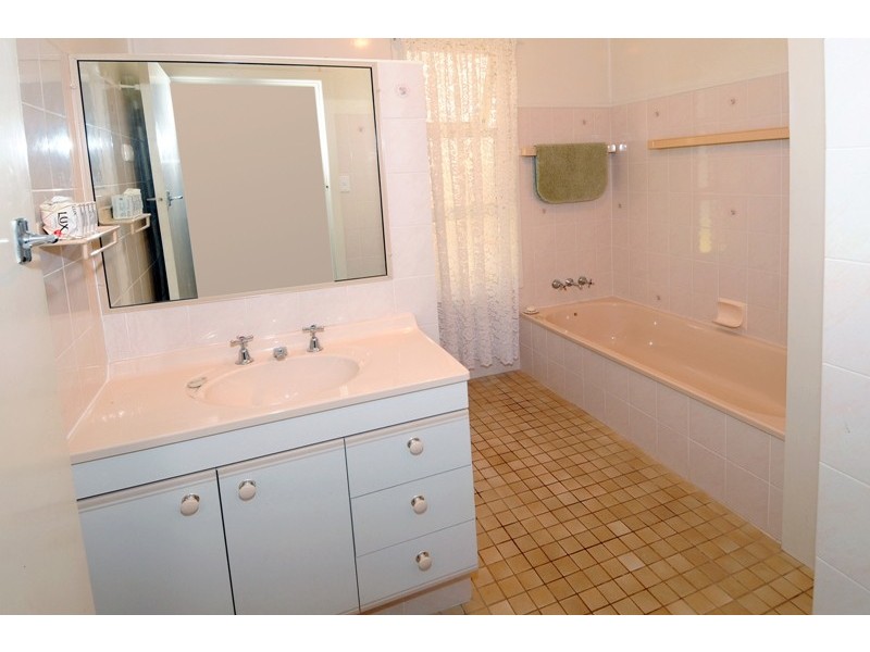 45 Esplanade, Golden Beach QLD 4551