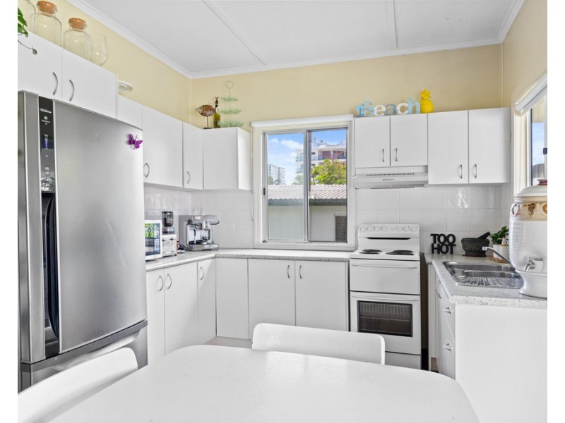 3 Mahia Terrace, Kings Beach QLD 4551