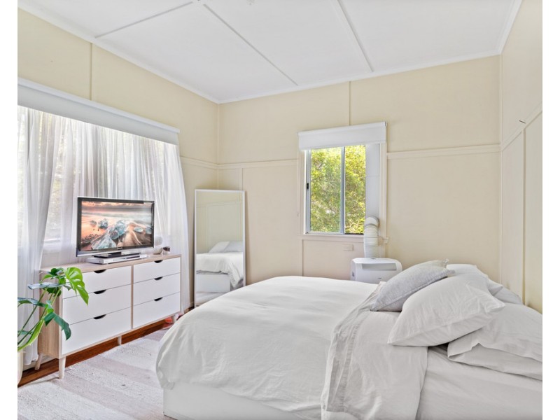 3 Mahia Terrace, Kings Beach QLD 4551