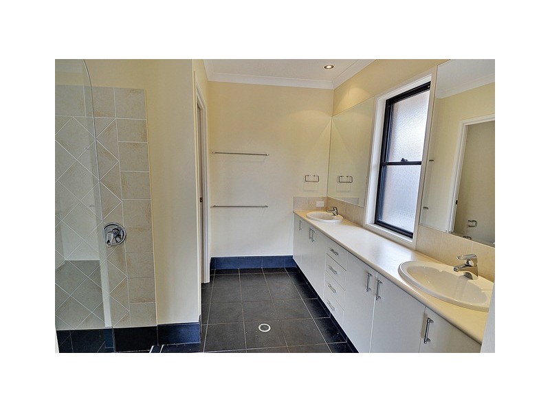 28 Wallaby Circuit, Pelican Waters QLD 4551