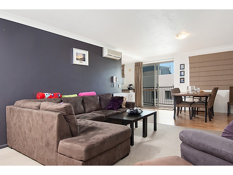 Unit 8 ‘Kings Manor’ 7 Mahia Terrace, Kings Beach QLD 4551