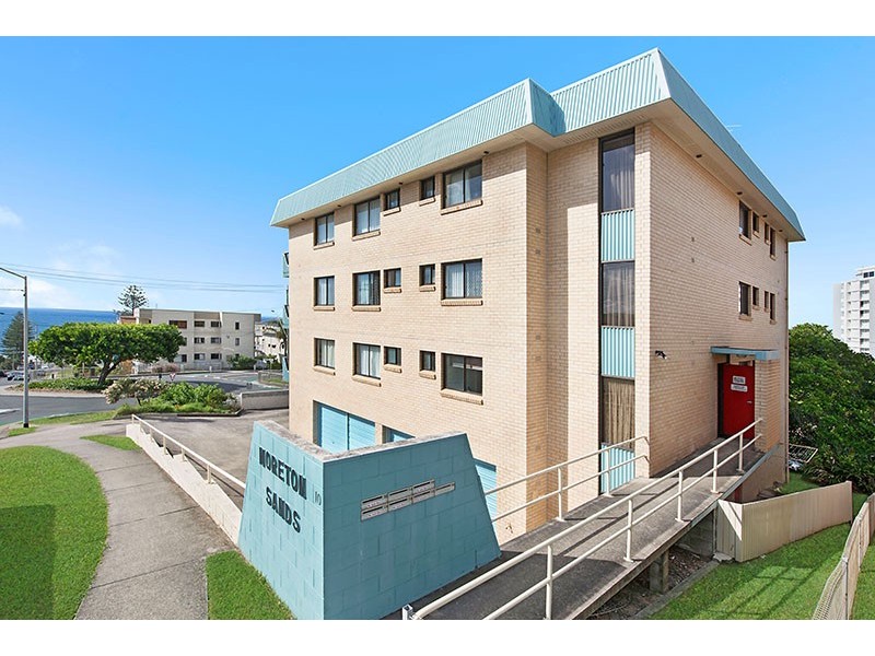 Unit 2 ‘Moreton Sands’, 10 Dingle Avenue, Caloundra QLD 4551