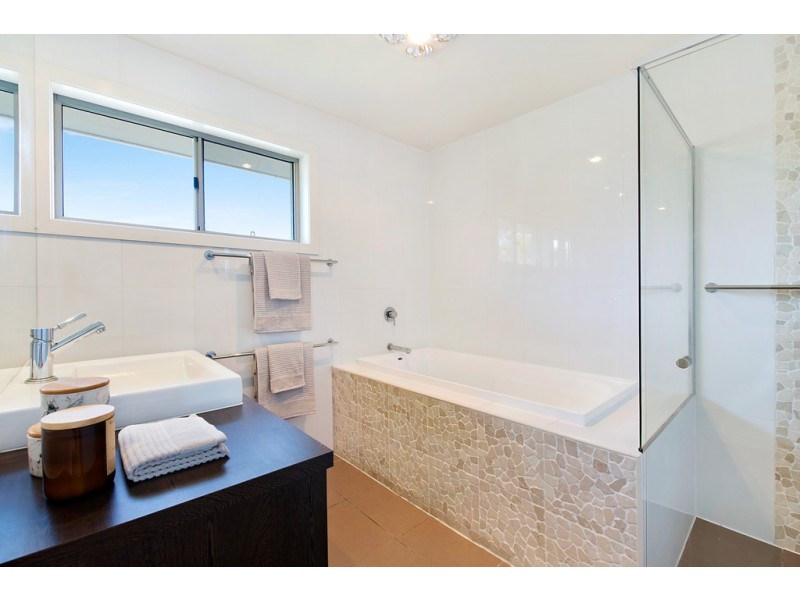 77 Westminster Avenue, Golden Beach QLD 4551